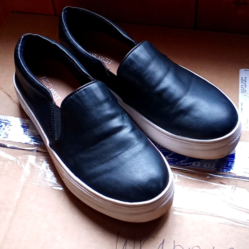 Nine West slip on platform leather sneaker